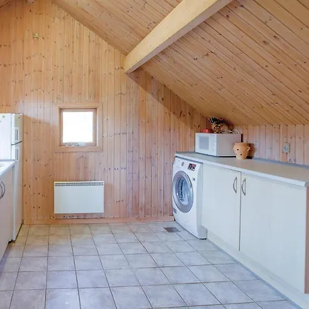 Σπίτι διακοπών Two-bedroom Holiday In