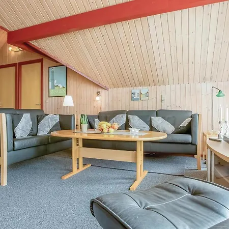 Σπίτι διακοπών Two-bedroom Holiday In *
